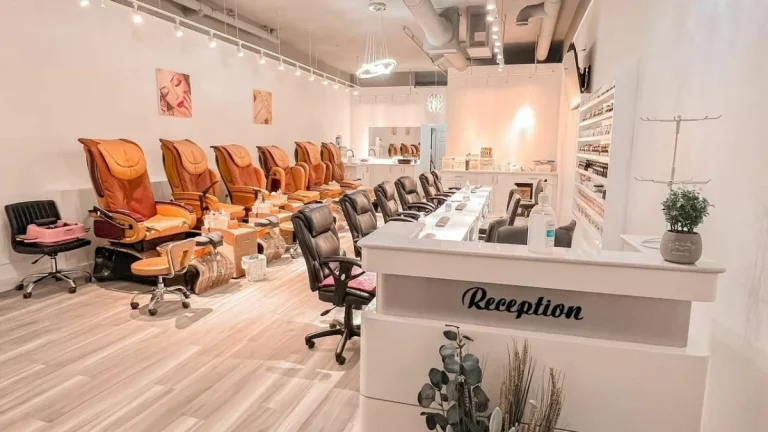 Lexi Nails & Spa, nail salons in Airdrie